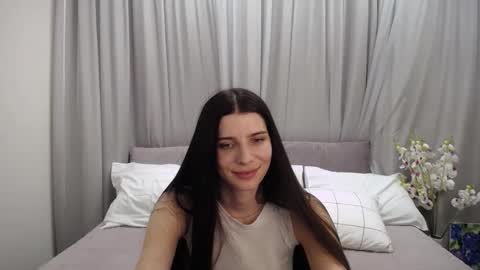 Snapshot of sarra_rich chatting on February 2025 12:11:02 PM Rich online show from February 2025 12:11:02 PM