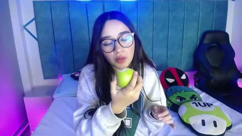 Snapshot of sasaloove chatting on February 2025 02:04:02 PM sasaloove online show from February 2025 02:04:02 PM