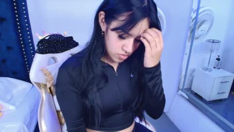 Snapshot of sasha_blazer chatting on November 2025 03:19:02 AM Sasha online show from November 2025 03:19:02 AM