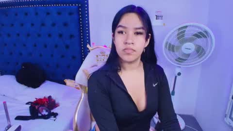 Snapshot of sasha_blazer chatting on November 2025 06:55:02 PM Sasha online show from November 2025 06:55:02 PM