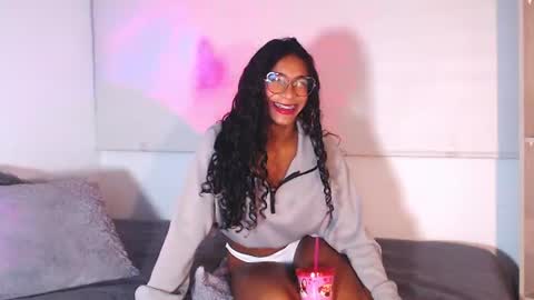 Snapshot of sasha_bowei chatting on July 2026 07:23:02 AM sasha_bowei online show from July 2026 07:23:02 AM