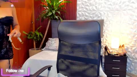 SASHA  online show from April 2026 01:23:01 PM