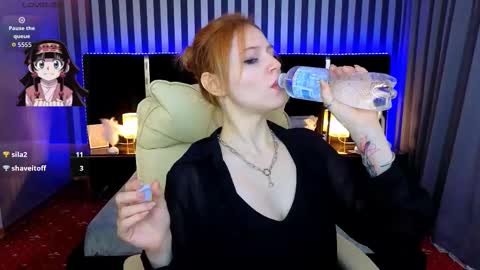 Sasha Exclusive online show from October 2025 07:03:01 PM