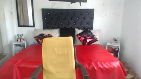 Snapshot of sasha_maturee chatting on January 2025 07:26:01 PM sasha maturee online show from January 2025 07:26:01 PM