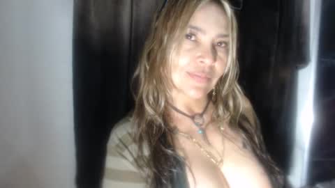 Snapshot of sasha_multiorgasmic chatting on January 2025 01:32:02 PM sasha online show from January 2025 01:32:02 PM