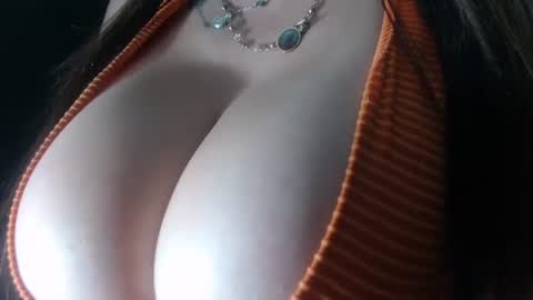 Snapshot of sasha_multiorgasmic chatting on October 2025 10:35:02 AM sasha online show from October 2025 10:35:02 AM