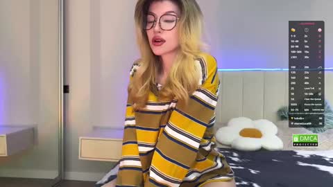 Snapshot of sasha_suprapro chatting on February 2025 09:45:01 AM Hi everyone my name is Sasha online show from February 2025 09:45:01 AM