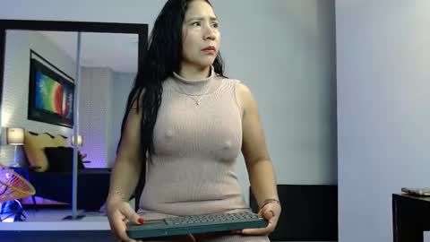 Snapshot of sashaavixen chatting on November 2025 11:21:01 AM Sasha online show from November 2025 11:21:01 AM