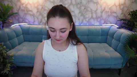 Sasha online show from November 2025 08:08:01 PM