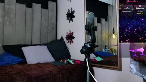 sashafoxy_ online show from June 2026 07:18:01 PM