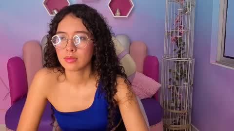 SashaMonroee  online show from October 2025 12:00:01 AM