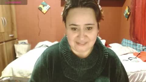 Snapshot of sasharosee2 chatting on October 2025 12:30:01 PM S A S H A R O S E online show from October 2025 12:30:01 PM