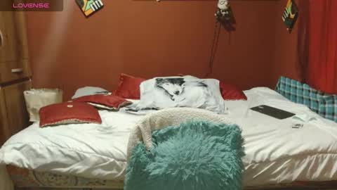 Snapshot of sasharosee2 chatting on October 2025 12:18:02 PM S A S H A R O S E online show from October 2025 12:18:02 PM