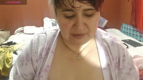 Snapshot of sasharosee2 chatting on November 2025 01:01:02 PM S A S H A R O S E online show from November 2025 01:01:02 PM