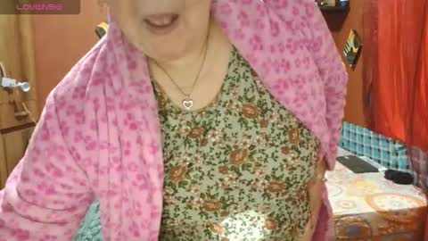 Snapshot of sasharosee2 chatting on November 2025 12:49:01 PM S A S H A R O S E online show from November 2025 12:49:01 PM