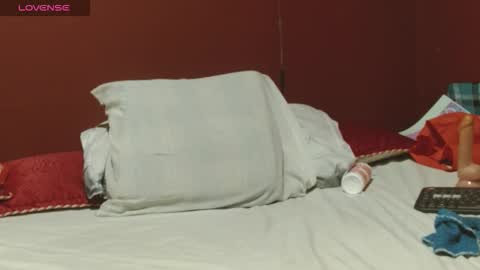 Snapshot of sasharosee2 chatting on November 2025 02:16:01 PM S A S H A R O S E online show from November 2025 02:16:01 PM