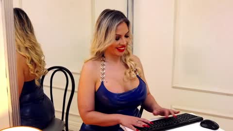 Snapshot of sashavaughn chatting on January 2025 05:58:01 AM Sasha online show from January 2025 05:58:01 AM