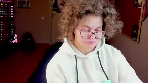 .Alexandra online show from January 2025 04:19:02 PM