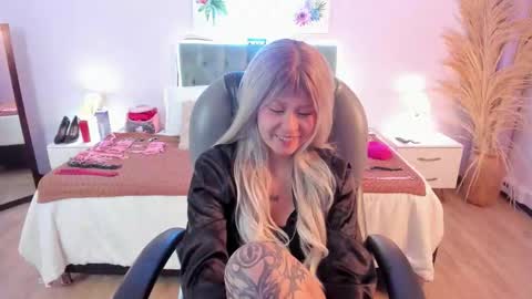 Snapshot of saskia_vellour chatting on February 2026 07:41:02 PM saskia_vellour online show from February 2026 07:41:02 PM