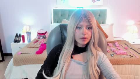 Snapshot of saskia_vellour chatting on February 2026 07:31:01 PM saskia_vellour online show from February 2026 07:31:01 PM