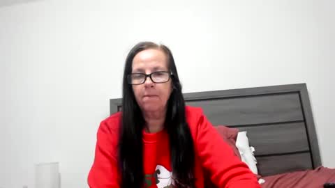 Snapshot of sassiestpeachgoddess chatting on December 2025 01:38:02 PM Sassiest Peach Goddess online show from December 2025 01:38:02 PM