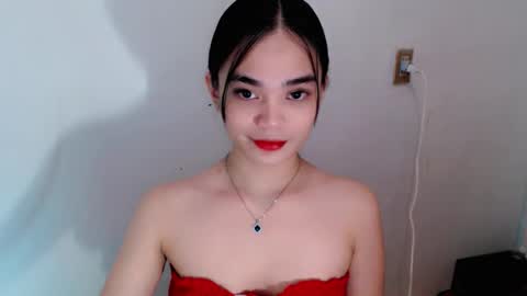 Snapshot of sassy_keath chatting on May 2026 04:34:02 PM Keath online show from May 2026 04:34:02 PM
