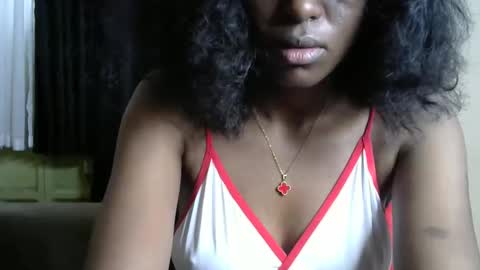 Snapshot of sassy_lyne chatting on December 2025 08:12:01 AM sassy_lyne online show from December 2025 08:12:01 AM