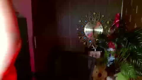 Snapshot of sassy_tinaxx chatting on December 2025 09:37:01 AM sassy_tinaxx online show from December 2025 09:37:01 AM