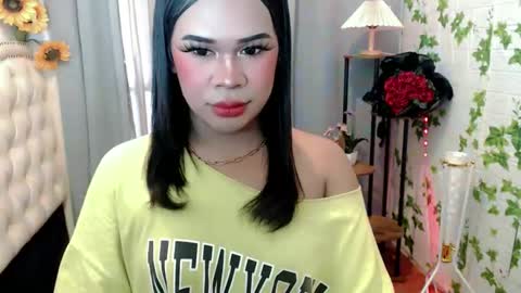 Snapshot of sassy_tinaxx chatting on January 2026 07:14:01 AM sassy_tinaxx online show from January 2026 07:14:01 AM