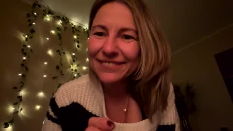 Sassyella online show from December 2024 08:52:01 AM