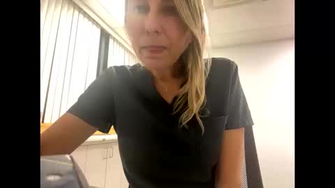 Sassyella online show from October 2025 11:16:01 PM