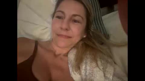 Sassyella online show from October 2025 09:43:02 AM