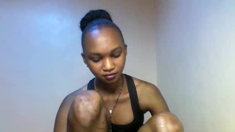 Snapshot of sasy_tina chatting on February 2026 01:19:02 PM Tina online show from February 2026 01:19:02 PM