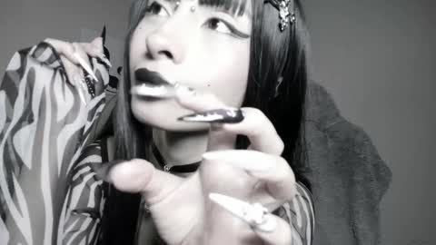    im expecting 300 thumbs up on my altar online show from January 2025 04:04:01 AM