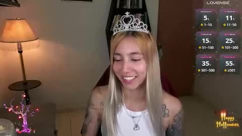 Snapshot of saucy_jenn1 chatting on October 2025 02:23:02 AM I AM JENN online show from October 2025 02:23:02 AM