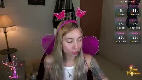 Snapshot of saucy_jenn1 chatting on November 2025 03:30:02 AM I AM JENN online show from November 2025 03:30:02 AM