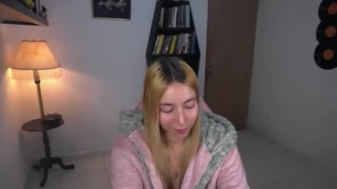 Snapshot of saucy_jenn1 chatting on November 2025 02:10:02 AM I AM JENN online show from November 2025 02:10:02 AM