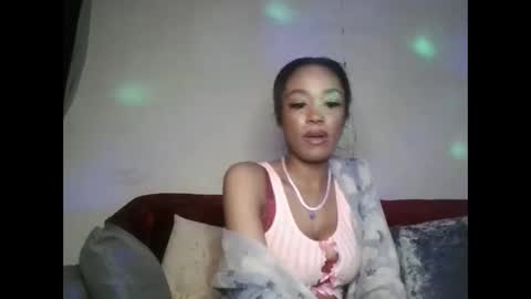 Snapshot of saucy_shanice chatting on January 2026 07:06:01 PM Shaniiice online show from January 2026 07:06:01 PM