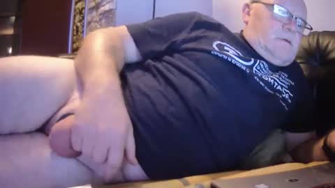 Snapshot of saugeil123 chatting on November 2025 08:33:02 PM saugeil123 online show from November 2025 08:33:02 PM