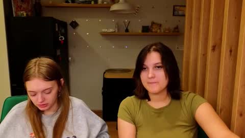 LUNA and ANNA    online show from October 2025 03:12:02 PM