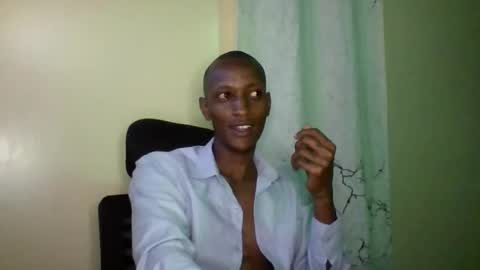 Snapshot of savagelyintimate chatting on June 2026 06:56:01 PM savagelyintimate online show from June 2026 06:56:01 PM