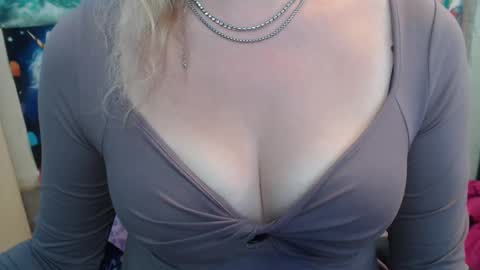 Snapshot of savanah_banana chatting on October 2025 05:27:01 AM Savanah online show from October 2025 05:27:01 AM