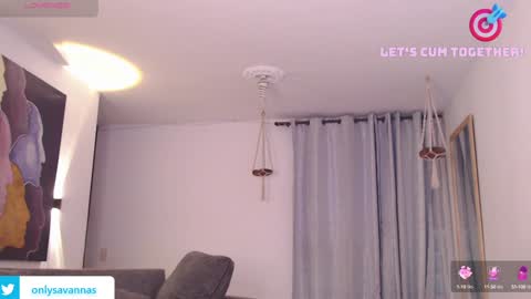 Snapshot of savanna_wallace chatting on January 2025 11:40:01 PM Savannaredhair 33 Angelebony33 online show from January 2025 11:40:01 PM