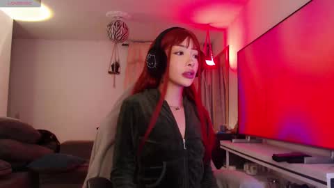 Snapshot of savanna_wallace chatting on November 2025 02:45:02 AM Savannaredhair 33 Angelebony33 online show from November 2025 02:45:02 AM