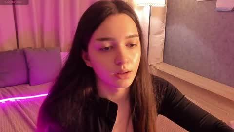 savannah_h online show from April 2026 03:21:02 PM