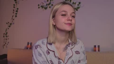 Snapshot of savannahshor chatting on November 2025 07:52:02 PM savannahshor online show from November 2025 07:52:02 PM