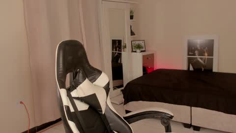 Snapshot of savannahwildee chatting on December 2024 10:56:02 PM Savannahwildee online show from December 2024 10:56:02 PM