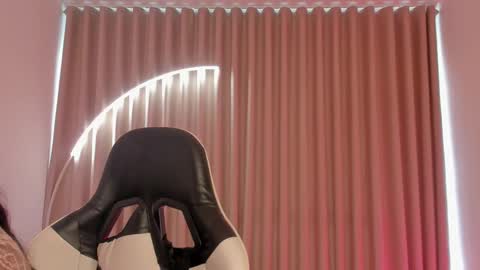 Snapshot of savannahwildee chatting on October 2025 12:14:02 PM Savannahwildee online show from October 2025 12:14:02 PM