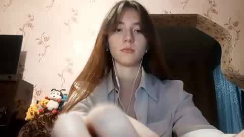 Sophie online show from September 2025 03:06:02 PM