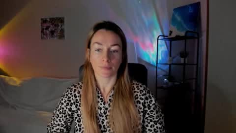 save the qween online show from November 2025 06:06:02 AM